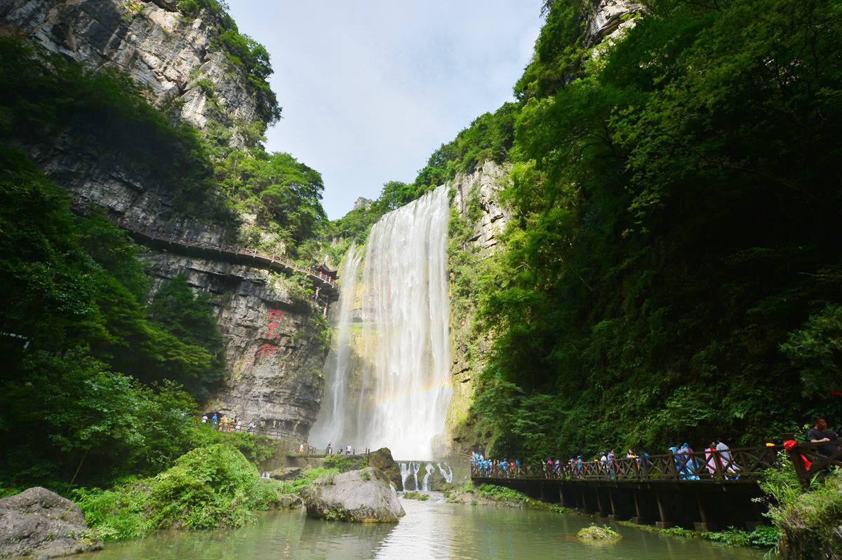 湖北第一、全國(guó)第四的三峽大瀑布